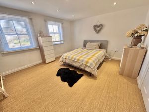Bedroom- click for photo gallery